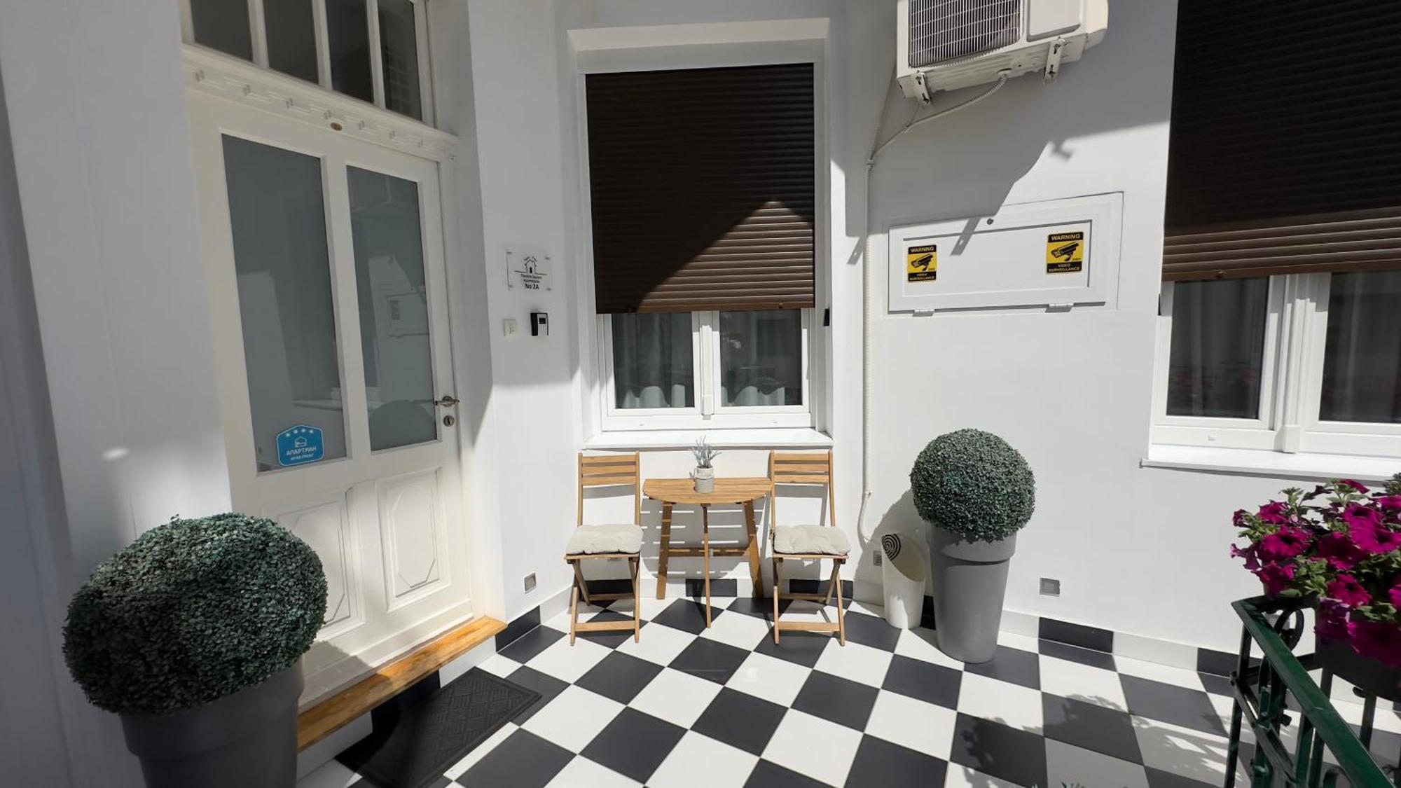 Theatre Square Apartments Újvidék Kültér fotó